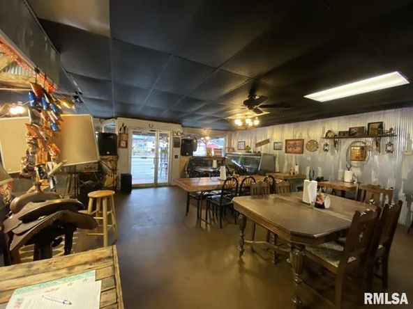 1125 Wilson St, Stonefort, IL 62987